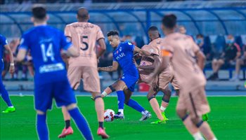 ماثيوس بيريرا - الهلال والرائد الهلال يواصل معاقبة بيريرا.. "غياب محتمل عن مباراة الفتح"