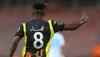 فهد المولد الاتحاد يمنح النصر فرصة للانتقال بتجاهل تجديد "قائده"