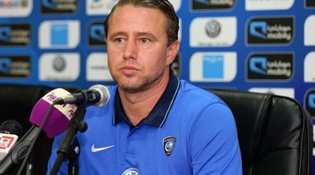 الأهلي ينتظر ريجيكامب.. ويحدد موعد وصوله إلى جدة