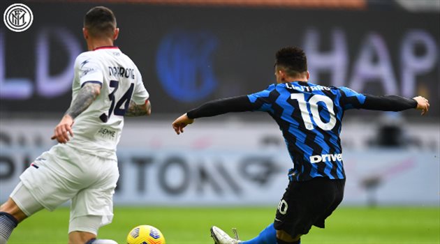 إنتر يسحق كروتوني بسداسية.. ويسبق ميلان نحو صدارة الدوري الإيطالي