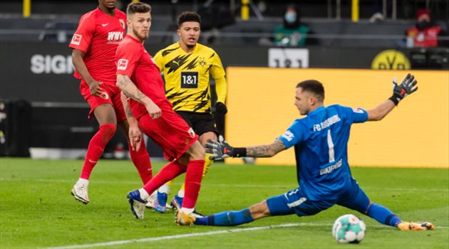 "ليلة سقوط هالاند".. دورتموند يحطم أوجسبورج بثلاثية في الدوري الألماني