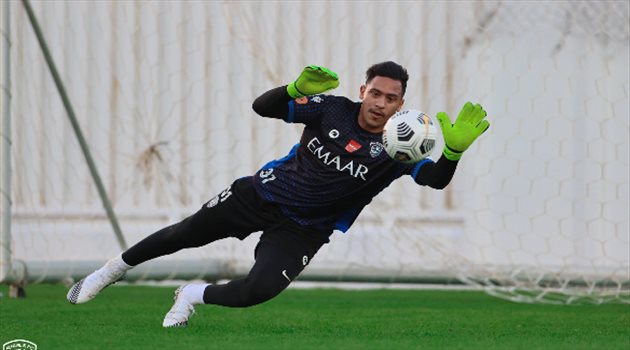 الوطيان يعلن موعد جراحة الصليبي وطبيب يحدد متى يعود لصفوف الهلال؟