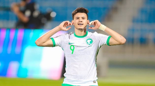 محنشي يمتدح رينارد.. والحمدان يعتذر للجماهير عن وداع الأخضر لكأس العرب