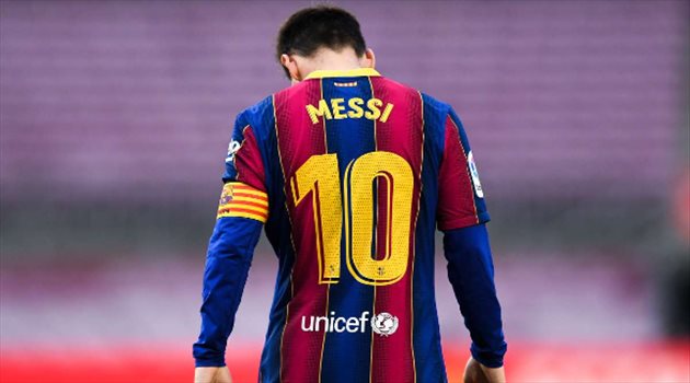 عواقب رحيل ميسي.. أزمة مالية جديدة "تضرب" برشلونة