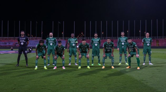 "ملف التجديد".. تطور عاجل يهدد استمرار نجم الأهلي