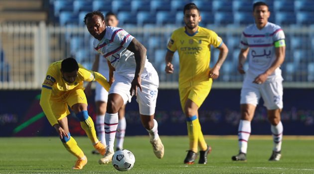 آل معمر يكشف.. حقيقة ضم نجم أبها إلى النصر