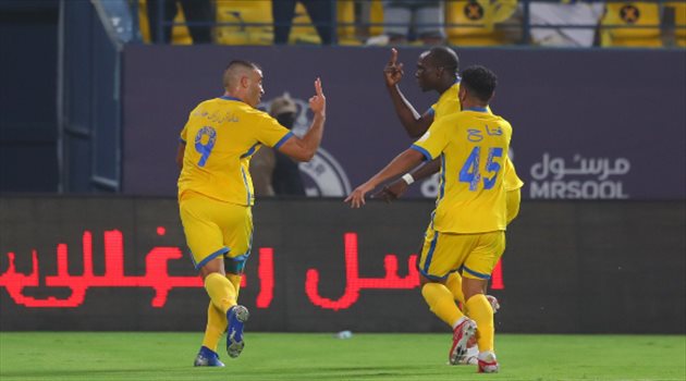 "أبو بكر يعوض رحيل حمد الله؟".. عضو النصر يرفض التعليق