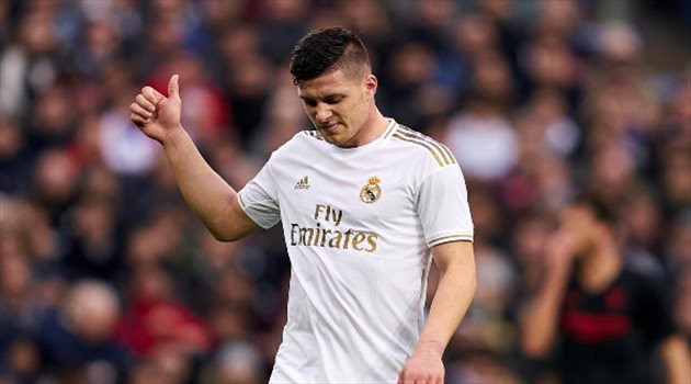 يوفيتش يعود إلى ريال مدريد.. وهذا الثلاثي يفكر في ضمه