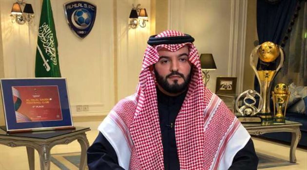 ابن نافل يحضر "حفل" الهلال.. ورسالة خاصة إلى وزير الرياضة