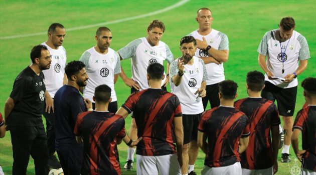 الأهلي يواصل تدريباته استعدادا لمواجهة السالمية الكويتي وديا