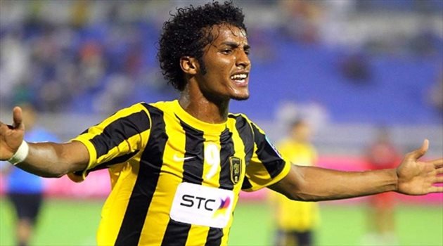 نايف هزازي يقتحم ترند الهجوم ضد بنزيما.. ماذا حدث؟