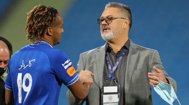  ميكالي يستبعد ثلاثي الهلال.. رعب من مغامرة أمام شباب الأهلي