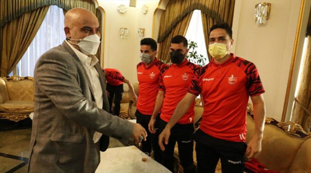 بيرسبوليس "يخسر" الرئيس و3 نجوم أمام الهلال