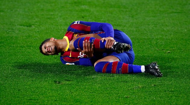 مستشفى برشلونة تستقبل أراوخو بعملية جراحية