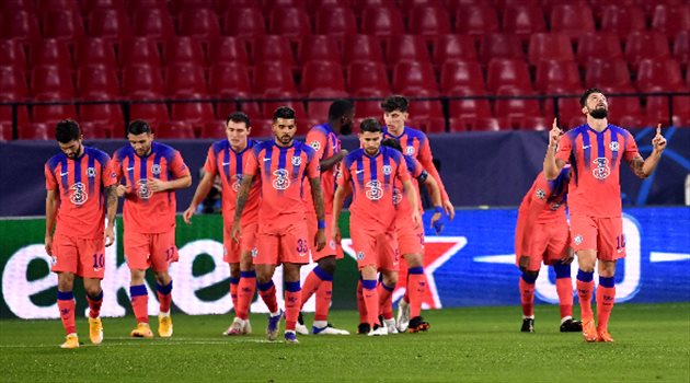 "سوبر هاتريك" جيرو يقود تشيلسي لاكتساح أشبيلية بدوري أبطال أوروبا