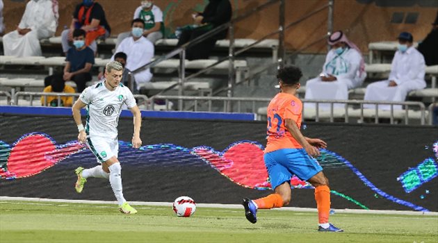 صورة مقلقة.. الأهلي يخشى "هروب" اليوسكي!