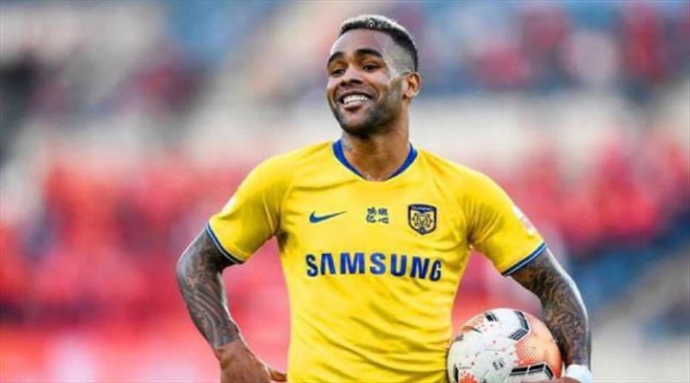 تيكسيرا يهدد الهلال والنصر في آسيا بـ "جواز صيني"