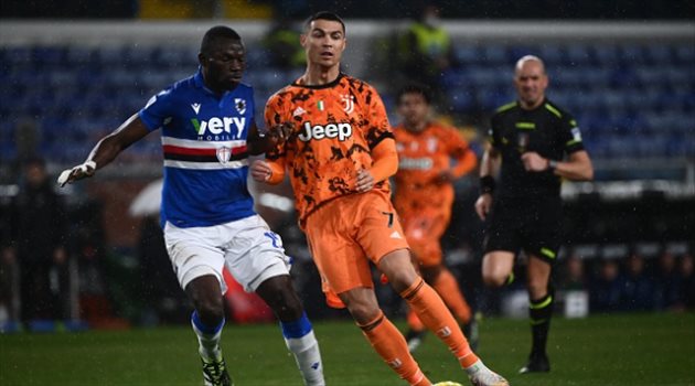 "هل فقد كريستيانو رونالدو حاسته التهديفية".. بيرلو يدافع عن يوفنتوس