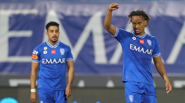 تسريب مفاجئ.. سبب الاستغناء عن كاريلو ورد فعل نجم الهلال