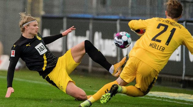 دورتموند يواصل نزيف النقاط.. ويسقط في فخ فرايبورج بالدوري الألماني