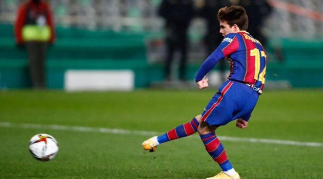 ريكي بويج يرفض التلاشي من خطط تشافي في برشلونة