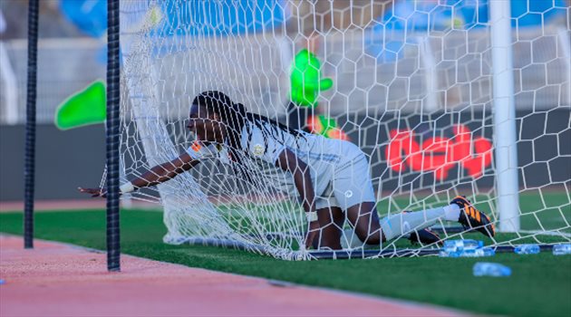 جوميز يتصدر قائمة أجانب الهلال في آسيا.. "استبعاد جيوفينكو"
