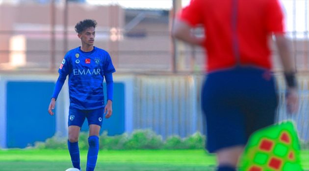 "بعد الرحيل عن الهلال إلى الأهلي".. أول تعليق من الزهراني
