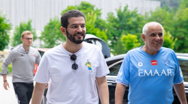 رئيس الهلال في بريطانيا لـ"منع عقوبة فيفا" وحسم صفقة بيريرا