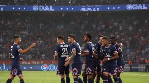 إصابة جديدة بكورونا تبعد نجم باريس سان جيرمان عن مواجهة بريست