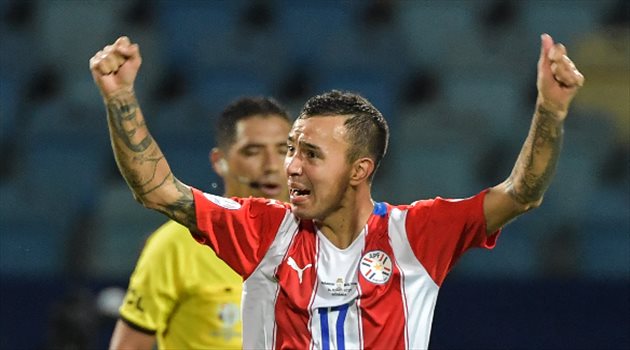 كاكو العبقري.. ماذا قالت صحف باراجواي عن نجم التعاون؟