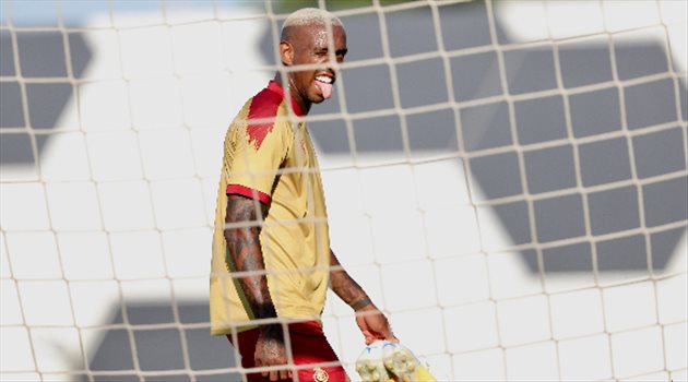 تاليسكا يرد على عدم انضمامه لمعسكر النصر في إسبانيا