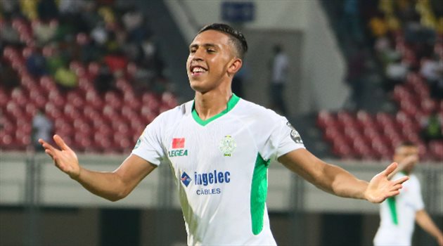 "منافس الاتحاد".. الرجاء المغربي يتوج بكأس الكونفدرالية الإفريقية