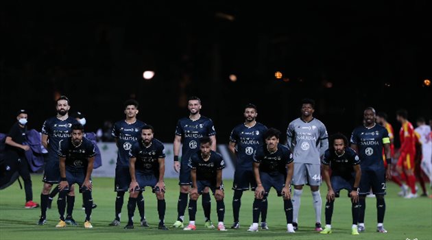 "انتقام إلهي" من نجم الأهلي.. كواليس صادمة