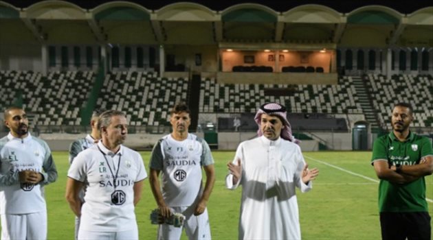 تطور عاجل عن مستقبل ريجيكامب في الأهلي