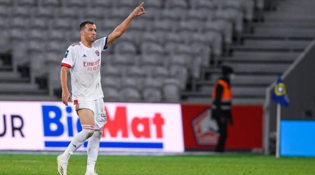 الأهلي يحسم صفقة بلعمري مقابل 80 مليار