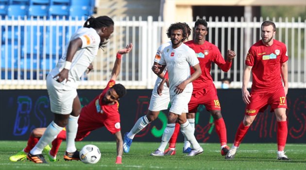الهلال "يجبر" نجومه على دعم المدرب الجديد.. بـ"تصرف ذكي جدا"