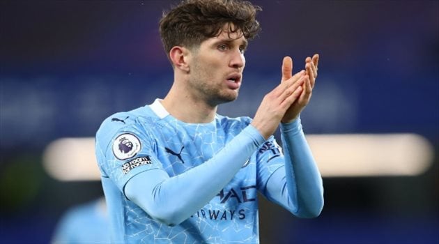 برشلونة يحسم قراره النهائي بشأن ضم جون ستونز من مانشستر سيتي