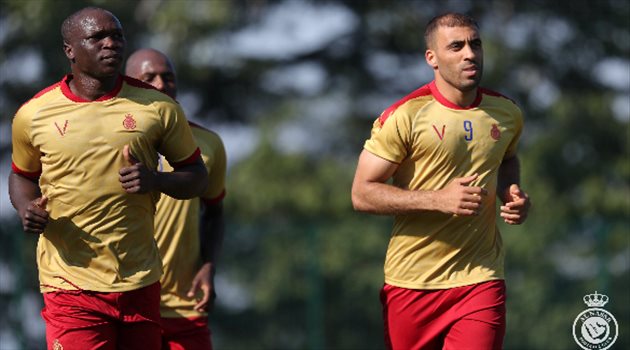 أبوبكر "يقضي" على حمد الله داخل النصر.. "قلب بيدرو ملكي أنا"