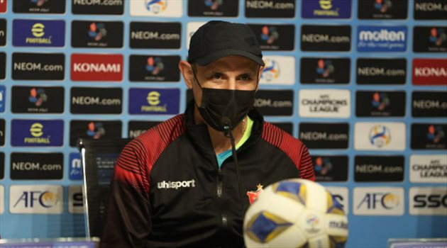 مدرب برسيبوليس: الهلال "زعيم" آسيا.. ويقلل من النصر