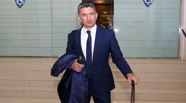 الهلال يفشل في حسم بديل لوشيسكو.. "مدرب يعشقه ليونيل ميسي"