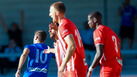 مدرب النصر مندهش من الهلال.. هذا هو أفضل فريق في آسيا!