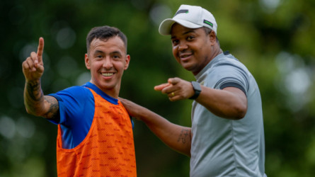 بعد غياب طويل.. كاكو يعود لتدريبات التعاون