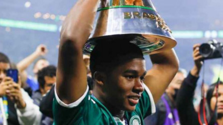 في عيد ميلاده الـ18.. أندريك لاعبا رسميا في ريال مدريد 