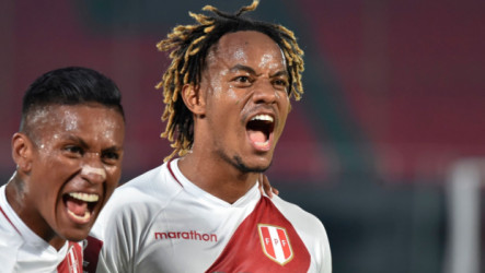 كاريلو يحلم بكسر نحس أجانب الهلال أمام أستراليا