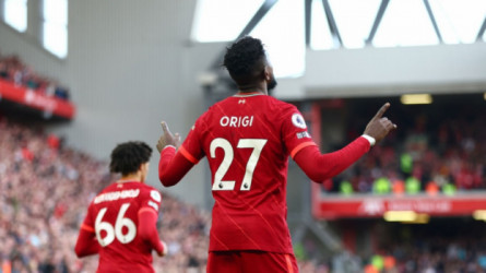 ميلان يستعد للإعلان عن صفقة انتقال أسطورة ليفربول