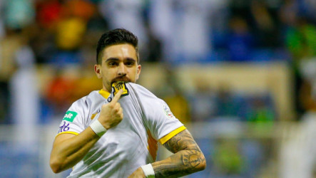 بسبب كورنادو.. عقوبة دولية ضد الاتحاد وإدارة الحائلي ترد