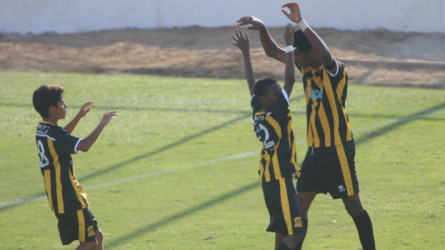 براعم الاتحاد يكتسح الهلال بـهاتريك