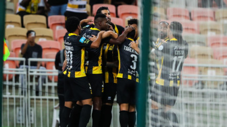 الاتحاد يفاجئ النصر.. موقف رومارينيو والثلاثي المصاب من الكلاسيكو