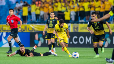 التعاون يزلزل سيباهان بـثلاثية ويتصدر الآسيوية