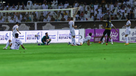 نجم الاتحاد غاضب من صدارة الهلال.. وجروهي: أنا آسف!